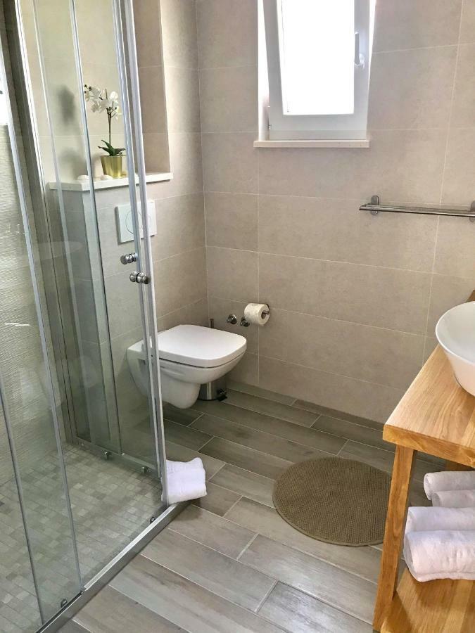 Appartement Cocoville Beach House- Makarska Extérieur photo
